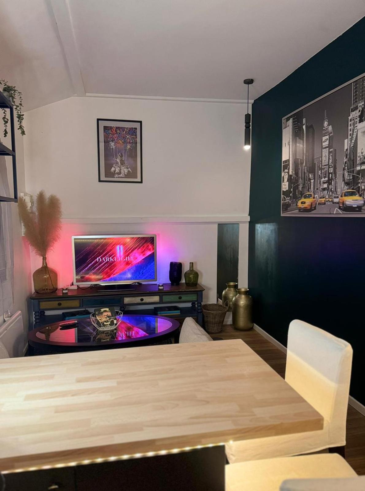 Maisonnette Proche De Paris & Home Cinema บรู์-ลา-แรน ภายนอก รูปภาพ